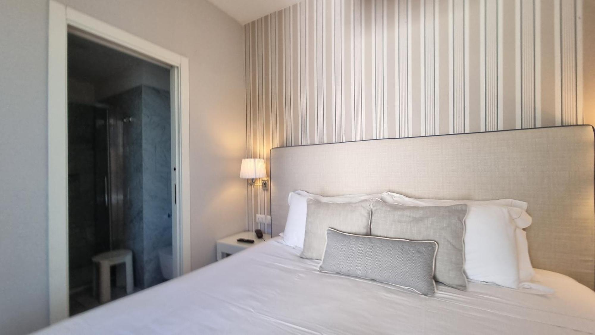 Hotel Plaza بورتو أتْسورّو الغرفة الصورة